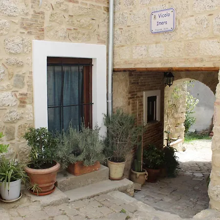 La Casetta Di Sofi Apartment